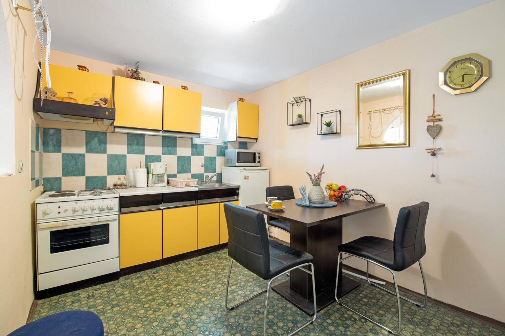 Apartments Nena ブロダリツァ エクステリア 写真