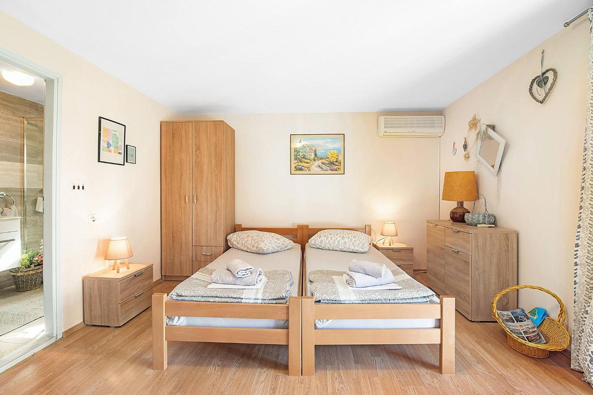 Apartments Nena ブロダリツァ エクステリア 写真