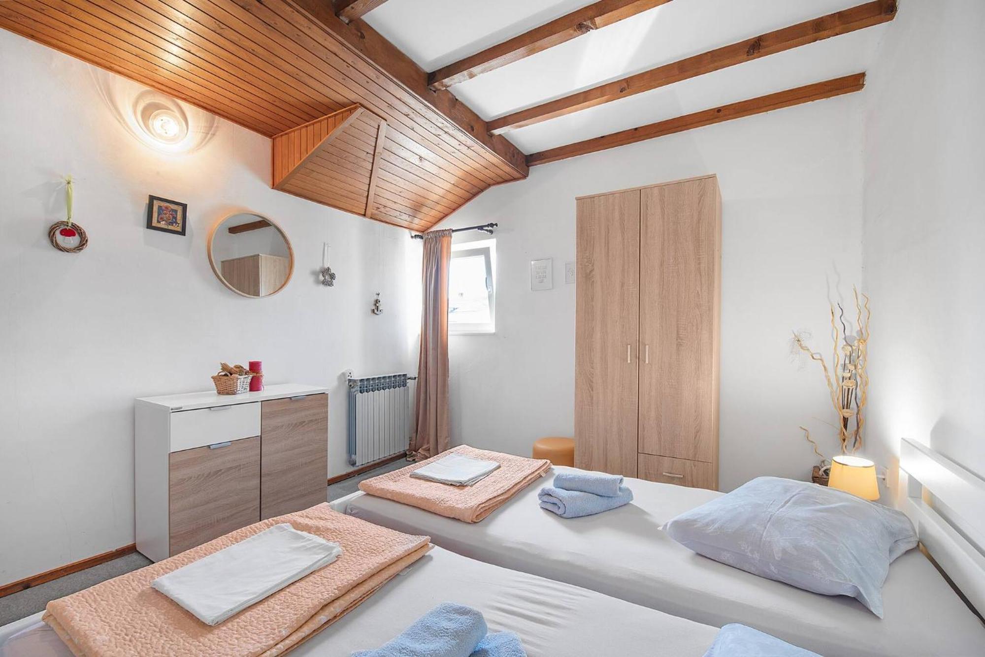 Apartments Nena ブロダリツァ エクステリア 写真